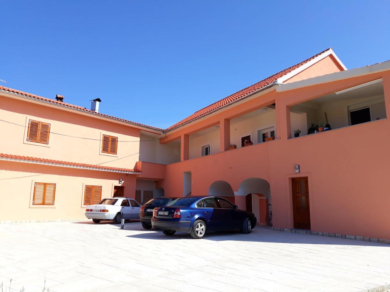 Apartments Leon Nin Kültér fotó